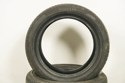 4 pneus hiver Pirelli 245/50/19 pouces DOT18 BMW* environ 5 mm RFT