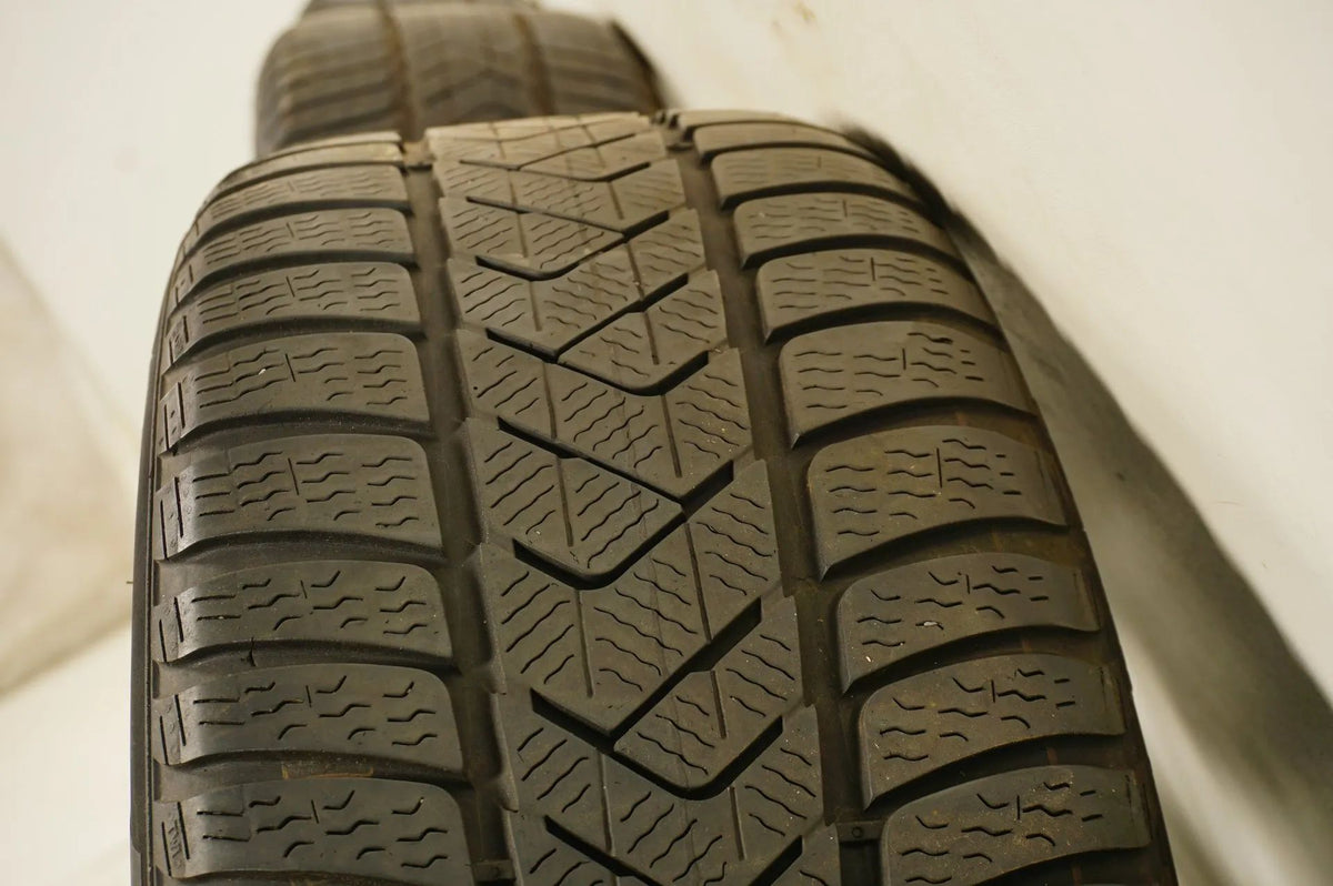 Mercedes C-Class W206 winter tires/wheels 225/45/18 inch Detailansicht 12