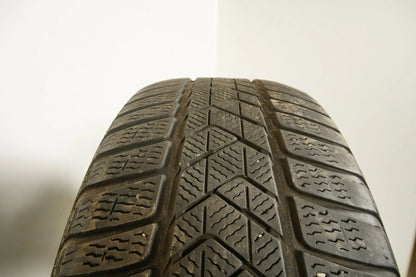 4 x Pirelli winter tires 245 50 19 inch DOT18 BMW* approx. 5mm tread depth RFT