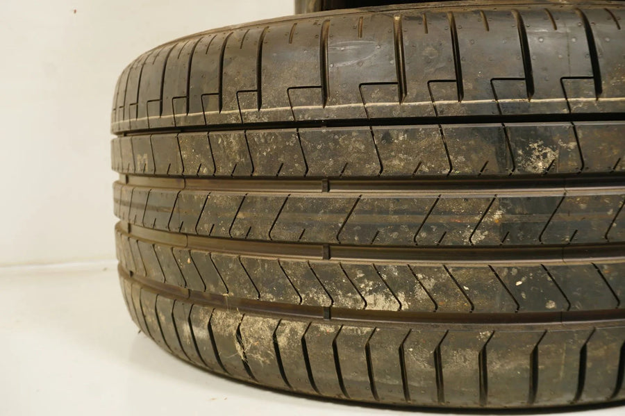 2x New Demo Summer Tires 285 40 19 inch Pirelli P Zero DOT20 MO
