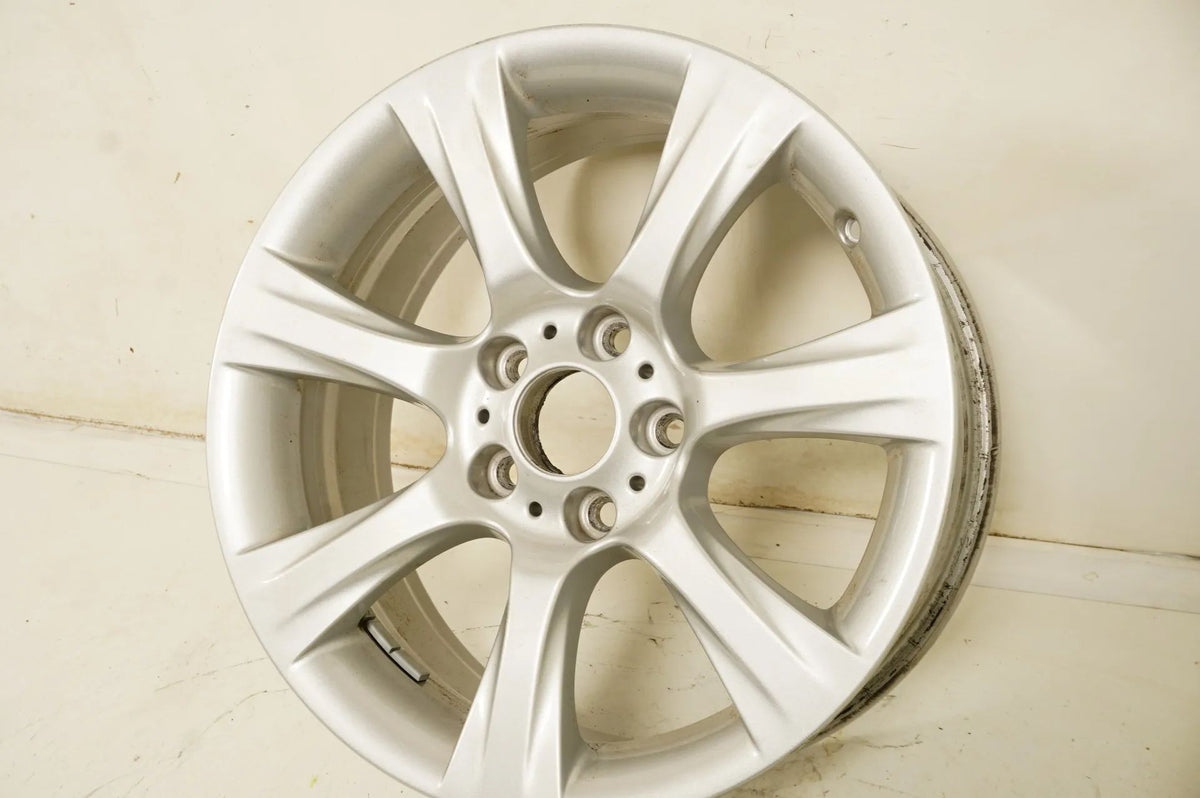 1 x hliníkový disk BMW řady 3 GT a 4 F30 F31 F32 F34 18 palců 396 6796246 8J Detailní zobrazení 4