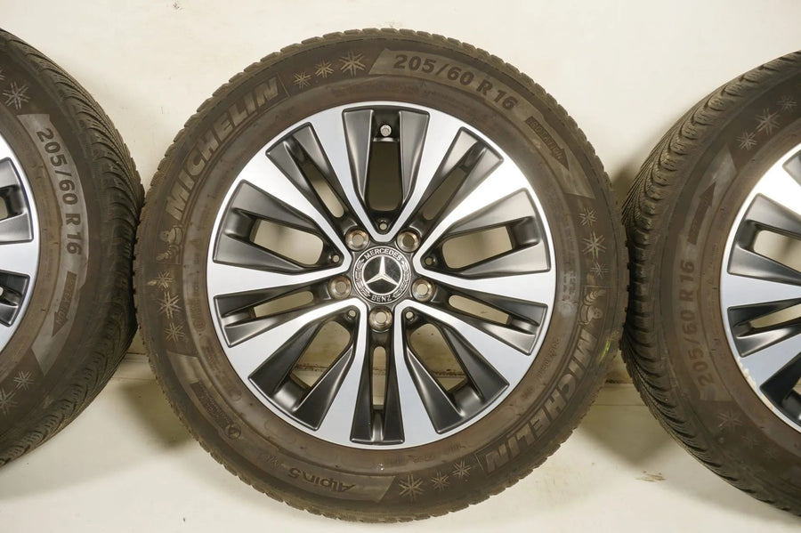 Pneus hiver et jantes hiver 16 pouces pour Mercedes Classe AB W177 B247