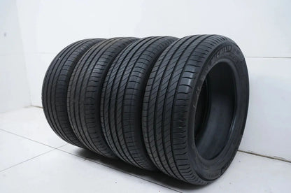 4 x pneus été Michelin Primacy 4 195 55 16 pouces DOT23 env.7mm