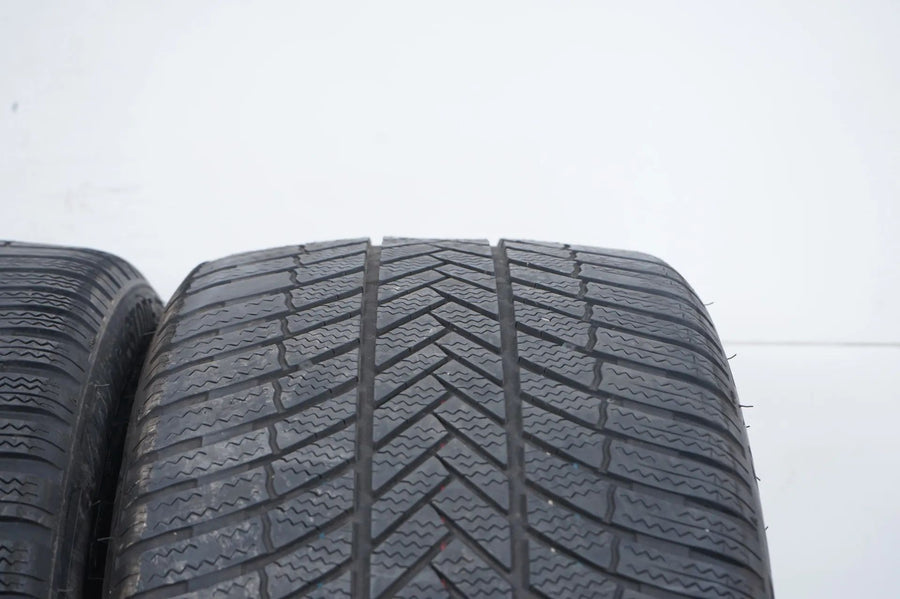 2 x Bridgestone winter tires 285/40/20 inch, approx. 4 mm tread depth, DOT 22, BMW*
