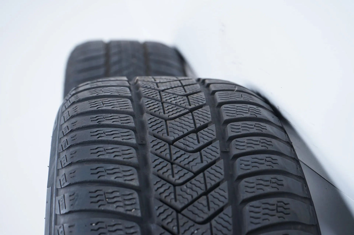 Pneus/jantes hiver 245/45/18 pouces pour Mercedes Classe E W213 Detailansicht 12