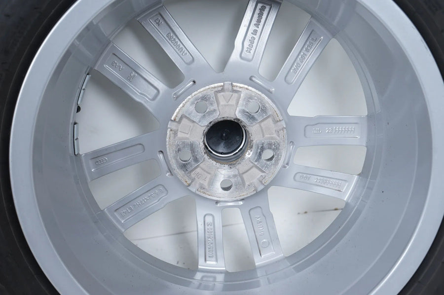 Audi A3 GY 8Y Pneus hiver Roues hiver 205 50 17 pouces