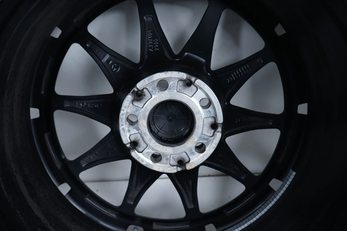 Mercedes CLE53 AMG W236 Winter Wheels Winter Tires 19 Inch A2364012700 A2364012800 Detailansicht 17