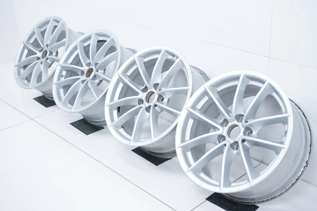 4 x Originální hliníkové disky BMW 5er G30 G31 17 palců 618 6868217 Detailní zobrazení 7