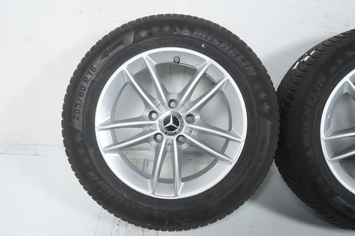 Mercedes A B Klasse W177 B247 Winterreifen Winterräder 16 Zoll Detailansicht 3
