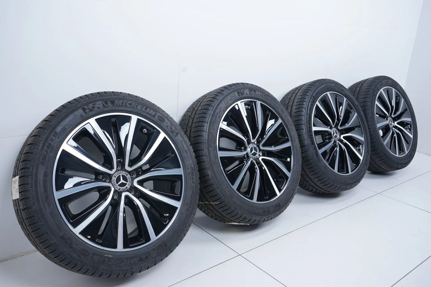 Mercedes CLS Klasse W257 Winterreifen Winterräder 245 45 18 Zoll