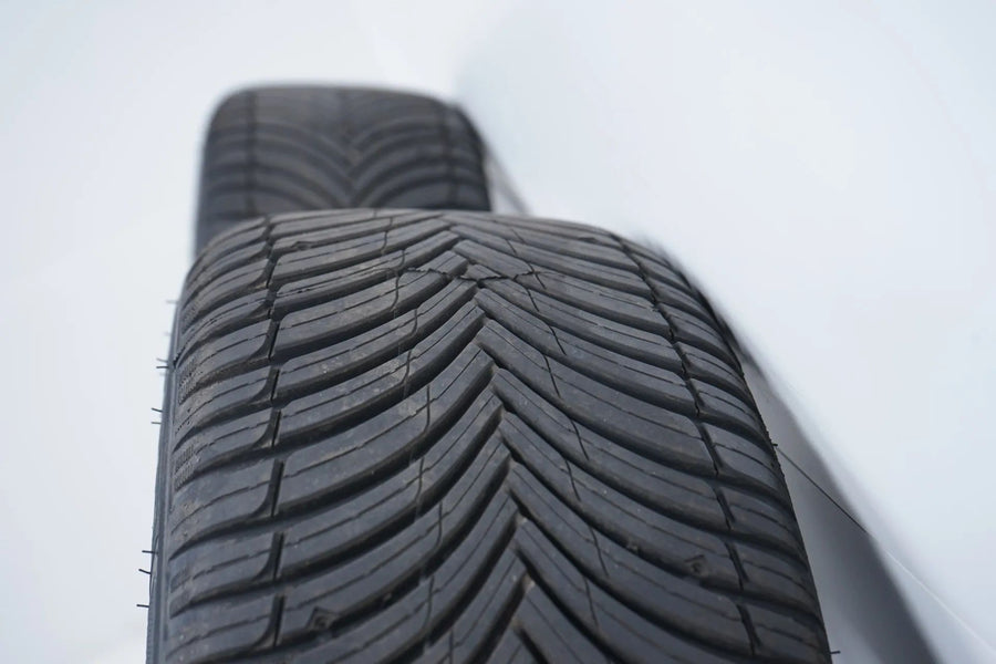 Mercedes C Class W206 all-weather tires winter wheels 225 45 18 inches