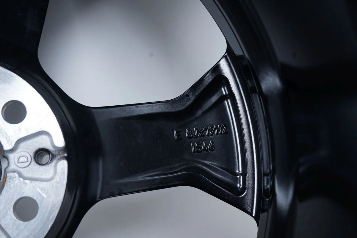 MINI Countryman U25 BMW X1 U11 Summer Wheels 245 45 19 inch Detailansicht 14
