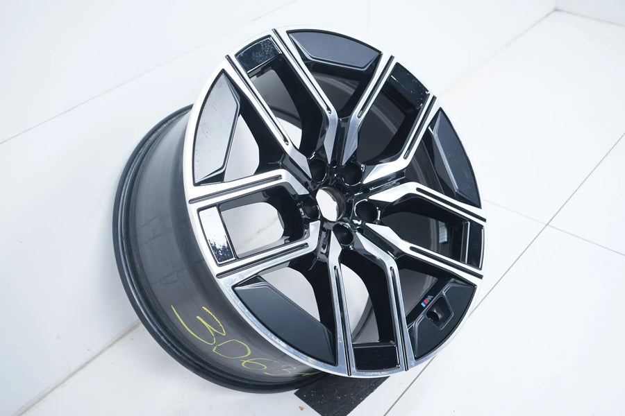 1 x Original BMW 7 Series i7 G70 Alloy Wheel 20 Inch M907 5A19DE9