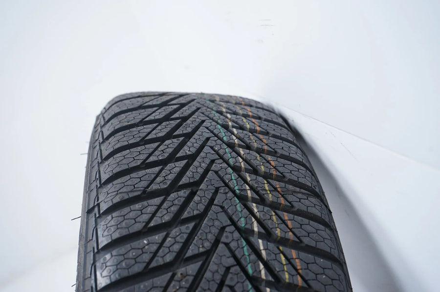 2 x Neu Smart W451 Komplettrad Winterreifen 175 55 15 Zoll