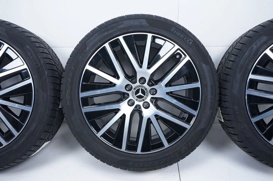 Mercedes třídy E S213 All Terrain zimní kola 245 45 19 palců