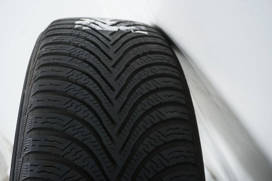 Mercedes A B Klasse W177 B247 Allwetterräder mit neuen Allwetterreifen 16 Zoll