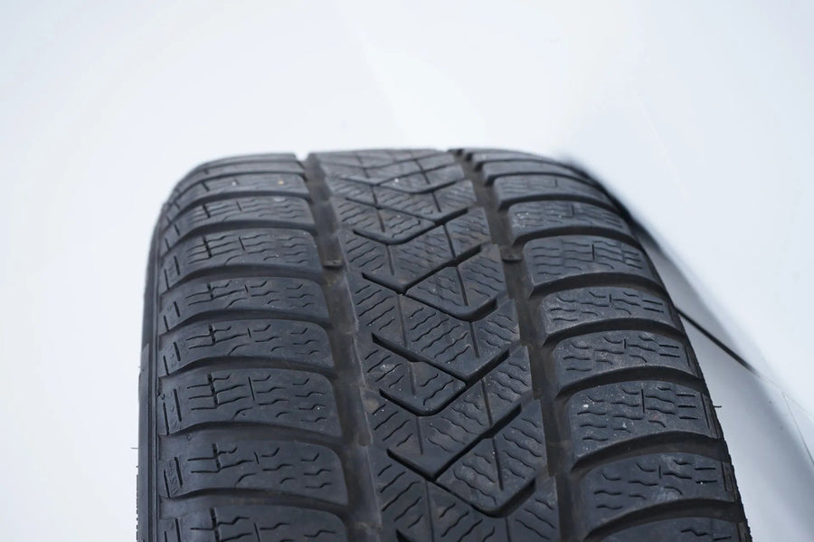 Mercedes C-Class W206 winter tires/wheels 225/45/18 inch
