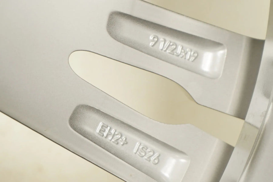 Pneus et jantes hiver neufs pour BMW M5 F90, dimensions 265/40/19 pouces, norme 705M.
