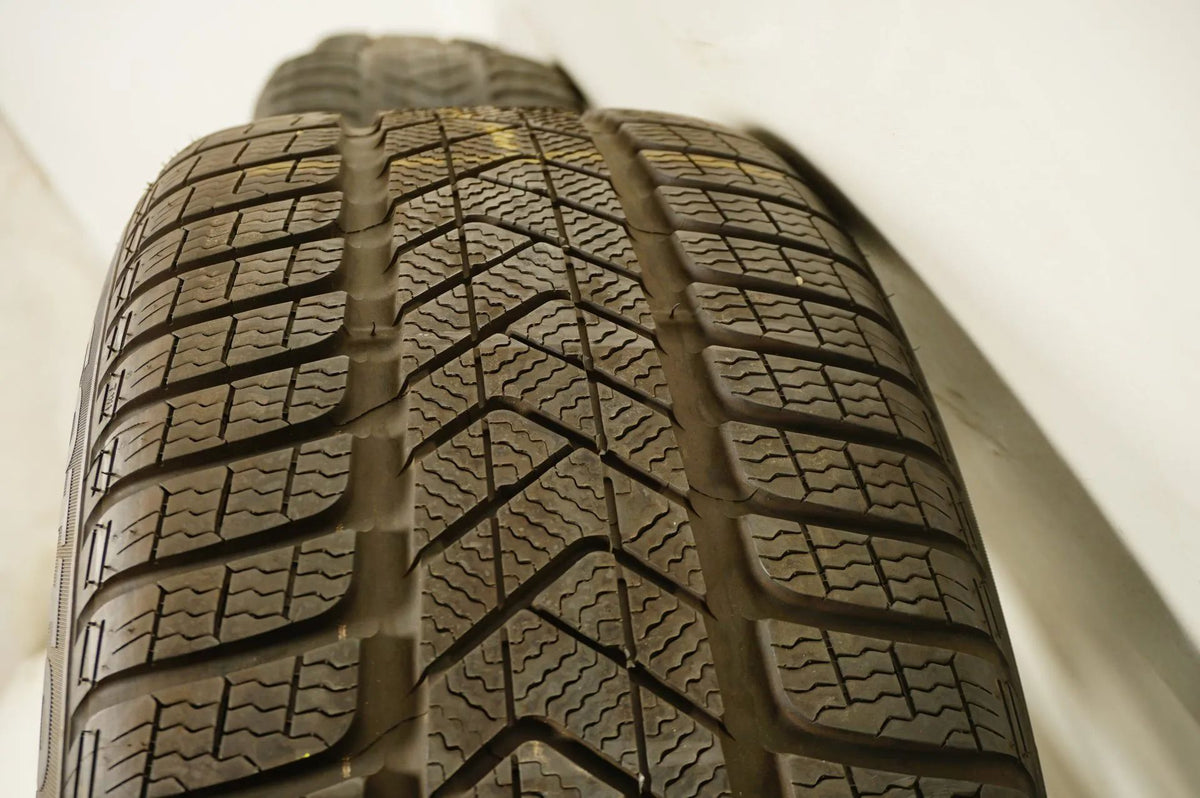 BMW 6 Series GT 7 Series G11 G32 Winter Tires Winter Wheels 245 45 19 inch Detailansicht 11