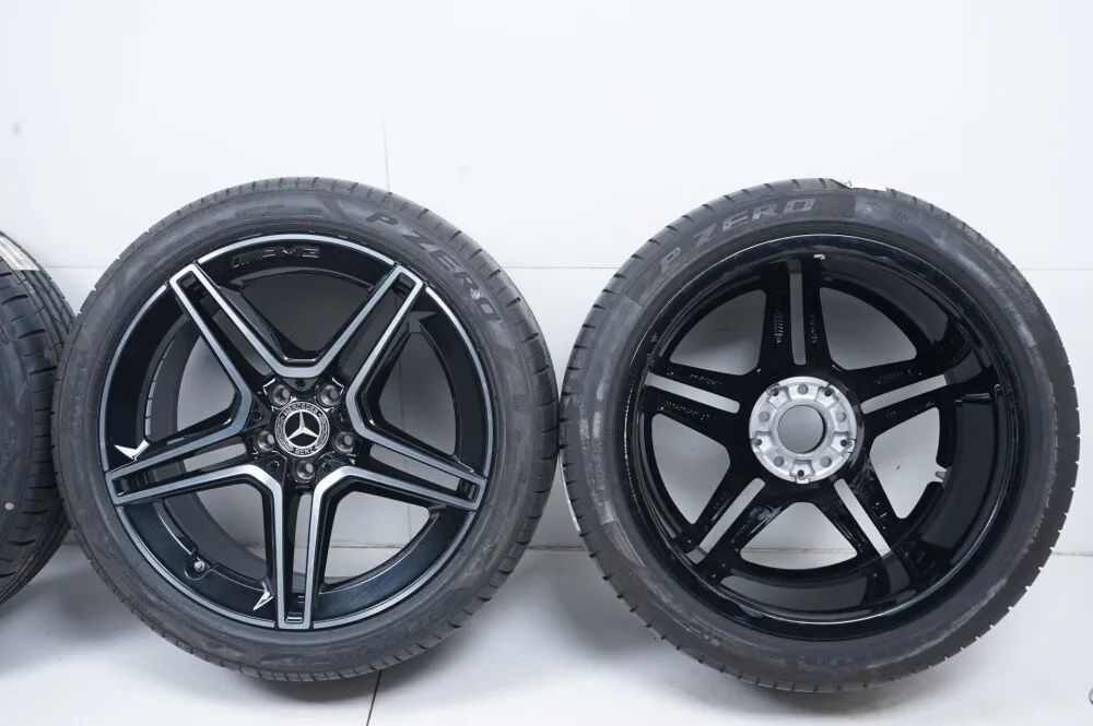 Mercedes CLS  W257 AMG Sommerreifen Sommerräder 19 Zoll Detailansicht 14