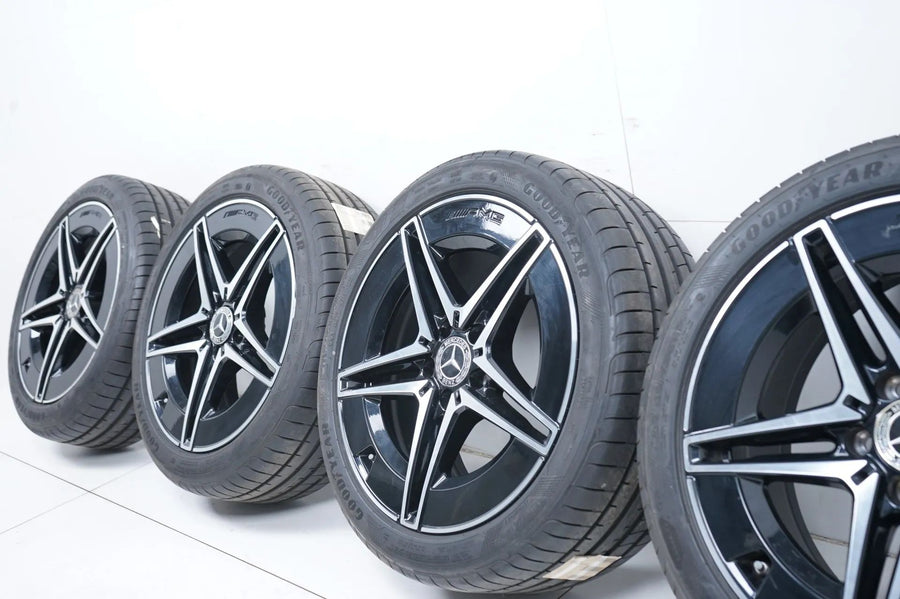 Mercedes C Class W206 summer tires, summer wheels AMG 18 inch