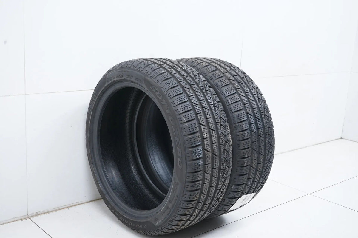 2x Winterreifen Pirelli 215 45 18 Zoll DOT18 ca.7+mm MO