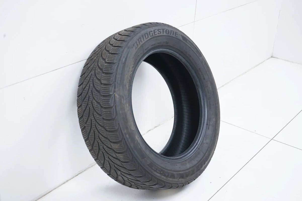 1x Winter tire 205 60 16 inch Bridgestone approx. 3.5 mm DOT22 MO Detail view 3