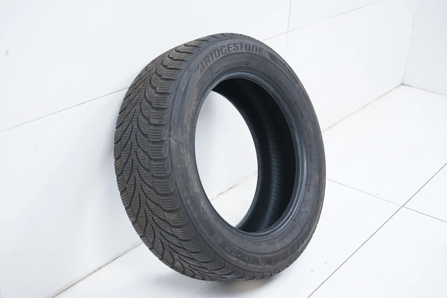 1x Winter tire 205 60 16 inch Bridgestone approx. 3.5 mm DOT22 MO