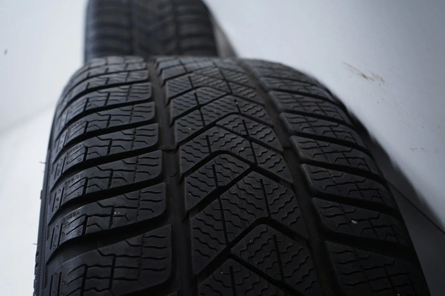 Mercedes C-Class W206 winter tires/wheels 225/45/18 inch
