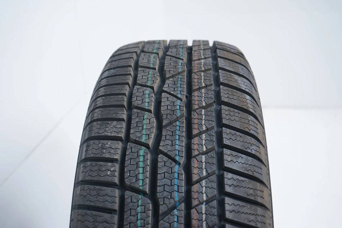 2x Neu Demo Winterreifen 215 60 17 Zoll Continental DOT19 MO Detailansicht 6