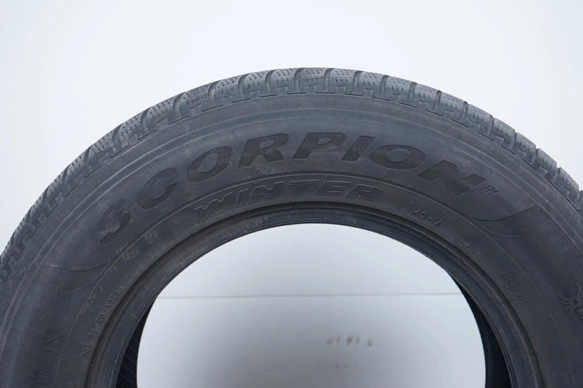 2x Winter tires 255 65 17 inch Pirelli DOT17 MO approx. 4mm tread depth Detailansicht 3