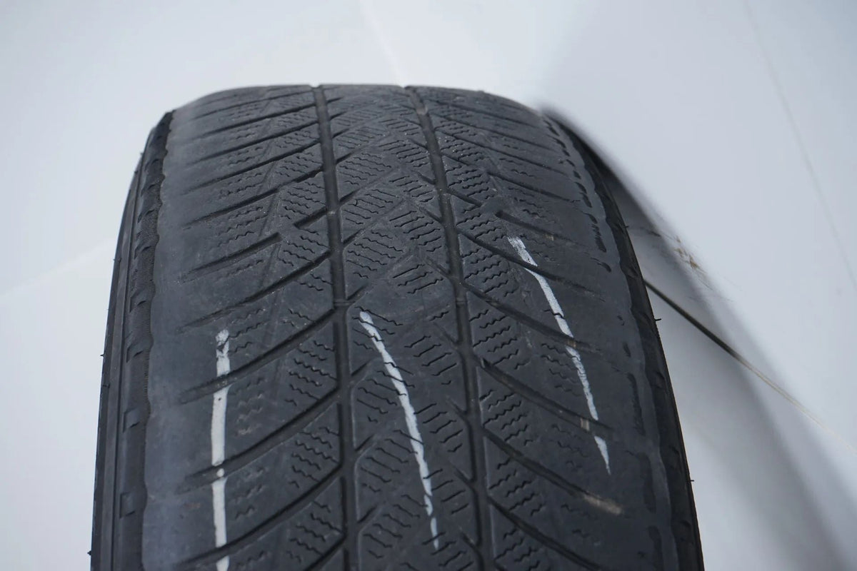 Audi A6 4K C8 Allwetterräder mit neuen Allwetterreifen 225 60 17 Zoll 4K0601025