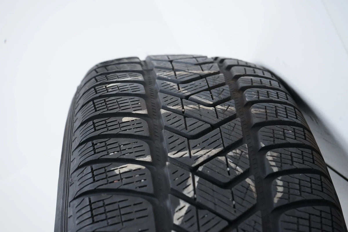 Audi Q5 FY 8OA winter tires/wheels 235/65 R17 inch Detailansicht 13