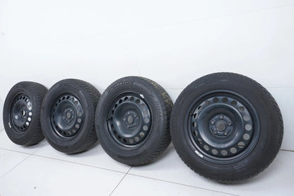 Original VW Tiguan II Kodiaq I Stahlfelgen Felgen mit neuen Allwetterreifen 215 65 R17
