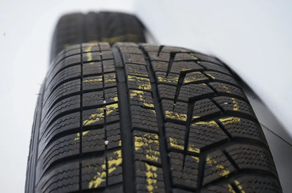 Pneus/jantes hiver Audi Q3 83A F3 215/65/17 pouces