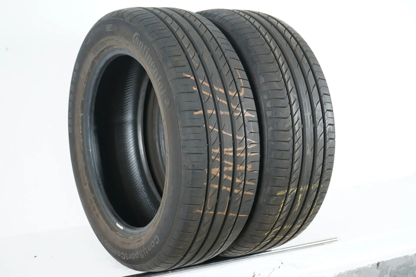 2 x Sommerreifen Continental 235 55 19 Zoll DOT22 ca.6mm AO