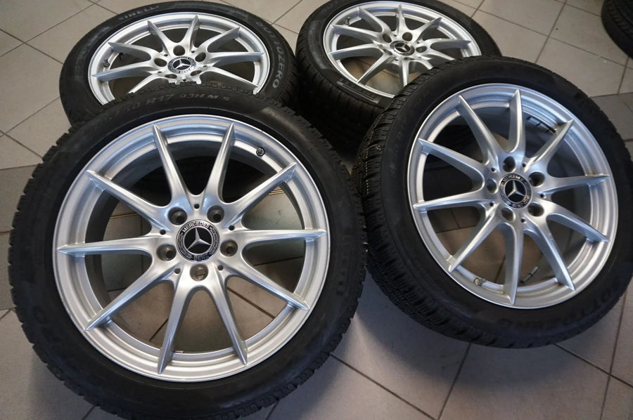 Mercedes Classe A W176 CLA C117 Jantes alliage Roues hiver Pneus hiver 205 50 R17