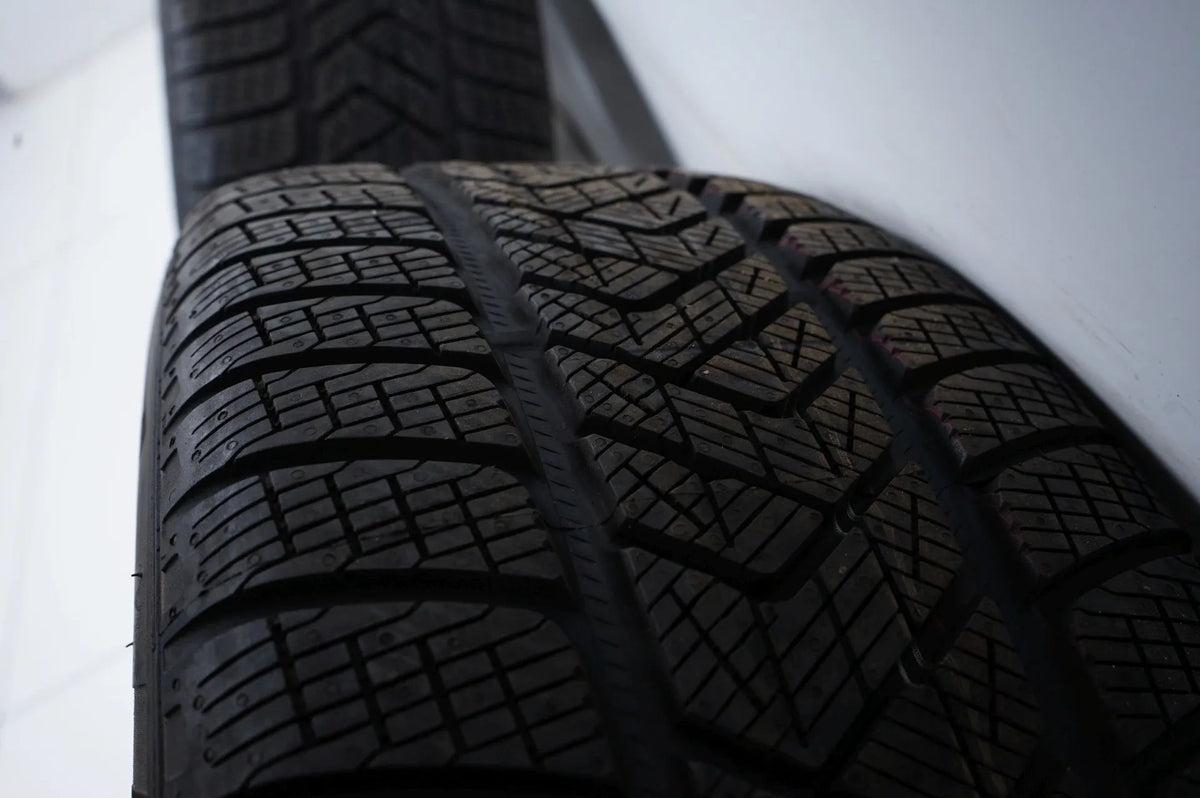 Mercedes EQC W293 N293 Winter Tires Winter Wheels 19 Inch Detailansicht 10