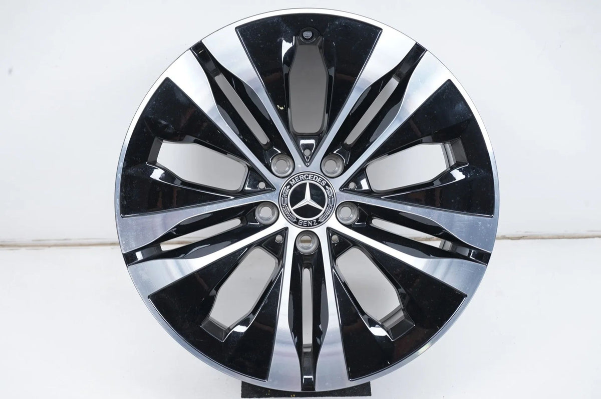 1 x Mercedes třídy C W206 hliníkový disk 18 palců A2064015200 8,5J ET52 Detailní zobrazení 2
