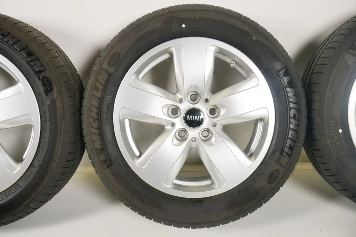 MINI Clubman F54 Sommerreifen Sommerräder 205 55 16 Zoll Detailansicht 5