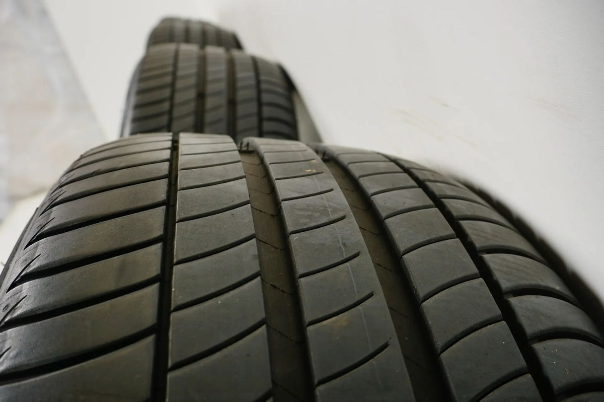BMW 5 Series G30 G31 Summer Wheels Summer Tires 225 55 17 inch Detailansicht 9