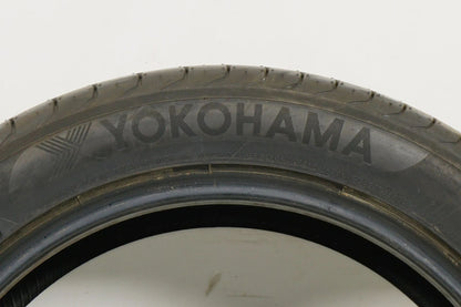 1 pneu été de démonstration neuf Yokohama 235/50/19 pouces DOT17 MO
