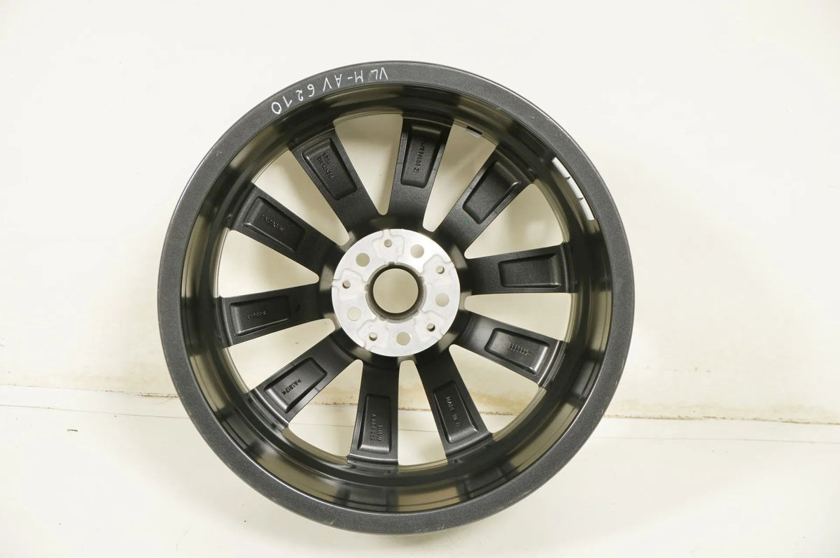1 x Original BMW 8 Series G14 G15 Alloy Wheel 19 Inch 690 6884202 8J Detailansicht 6