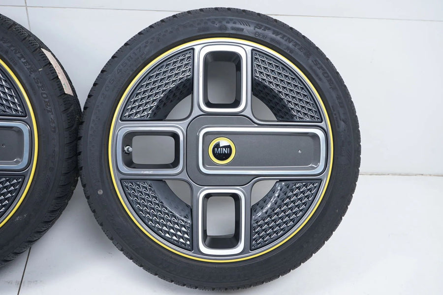 Mini Electric Power F56 winter tires/wheels 205/45/17 inch 737