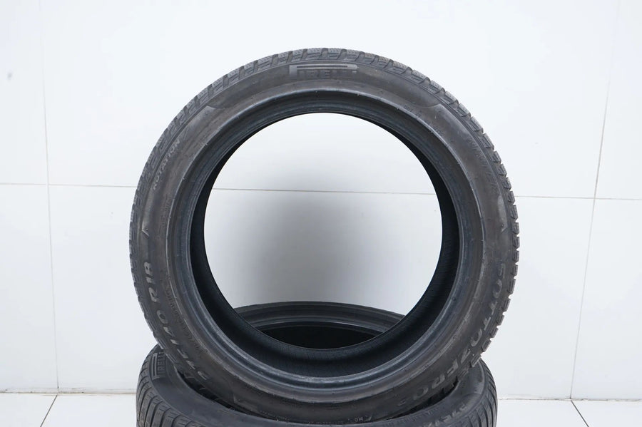 2x Winterreifen 275 40 18 Zoll Pirelli ca.4 mm DOT21/19 MO