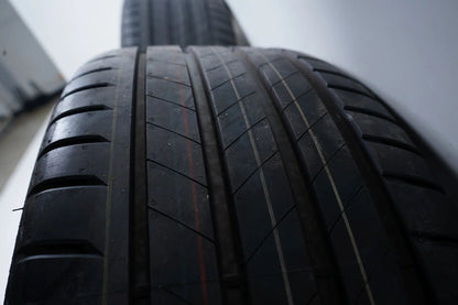 NOVÁ letní kola Mercedes třídy S W223 V223 255 45 19 palců