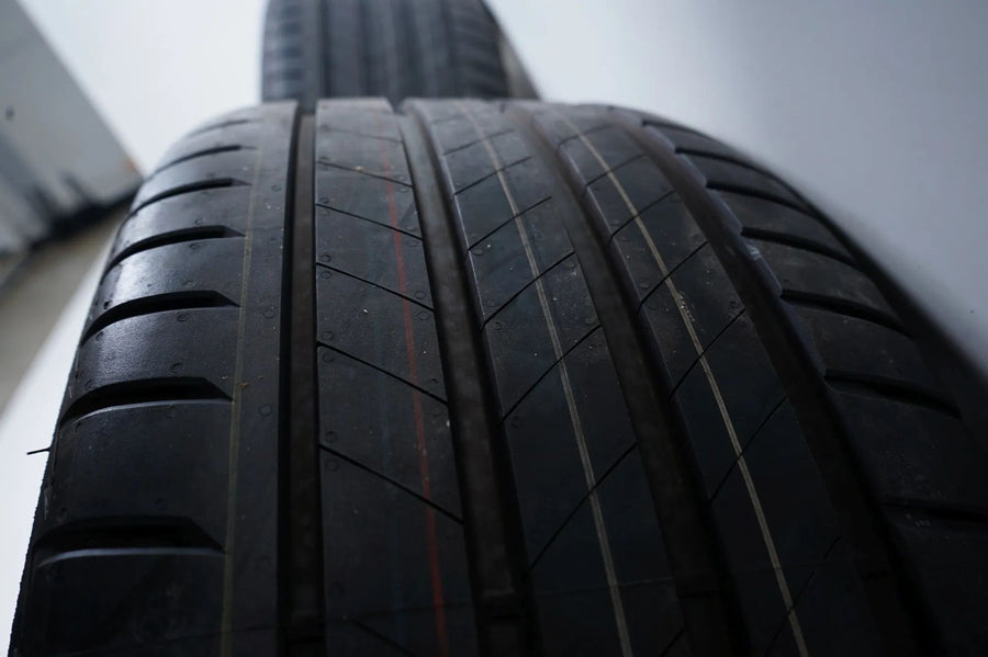 NOVÁ letní kola Mercedes třídy S W223 V223 255 45 19 palců