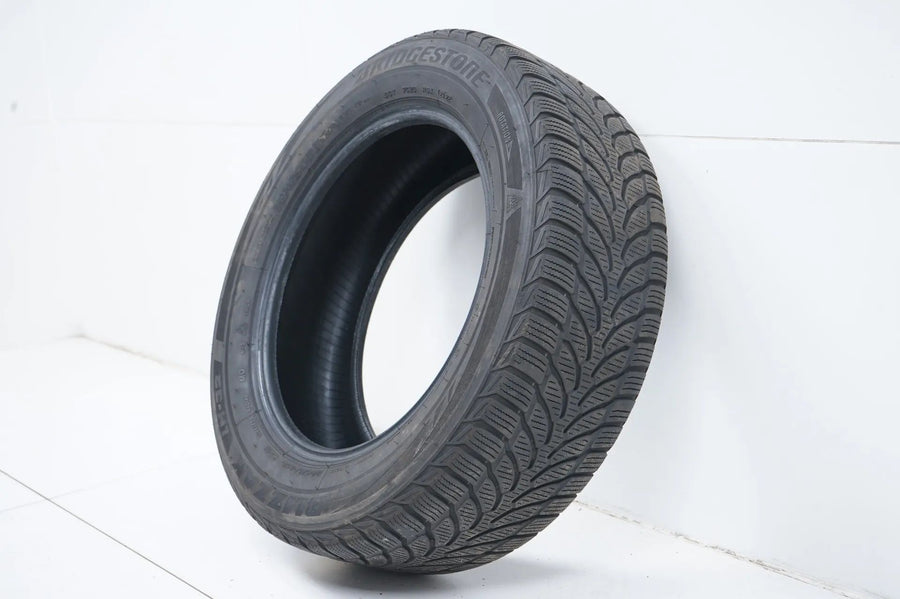 1x Winter tire 205 60 16 inch Bridgestone approx. 3.5 mm DOT22 MO