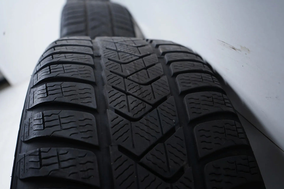 Mercedes C-Class W206 winter tires/wheels 225/45/18 inch Detailansicht 13