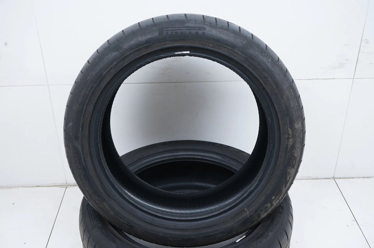 2 x Summer tires 235 50 20 inch Pirelli DOT23 approx. 4 mm Detail view 2
